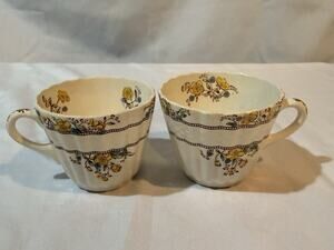 Pair of Spode Buttercup Mugs Z17873 – Made in England